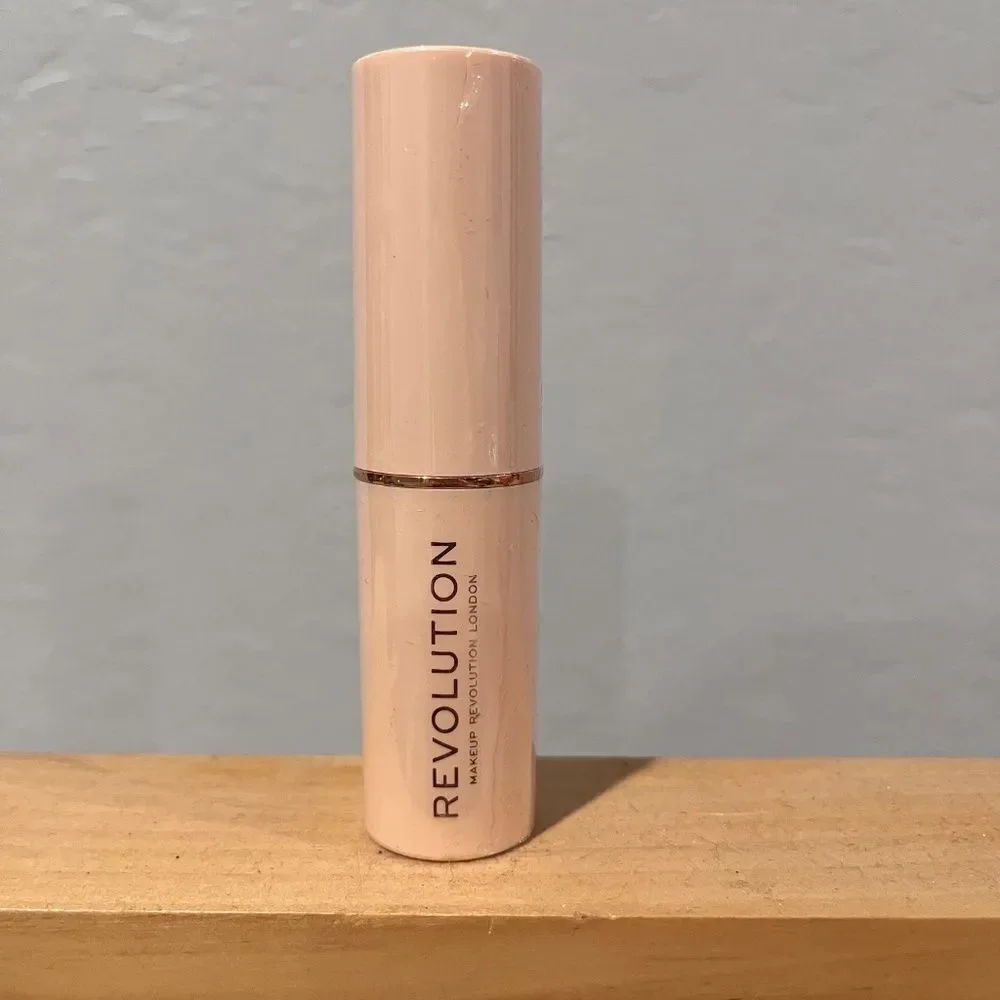 Makeup Revolution London Fast Base Stick Foundation
